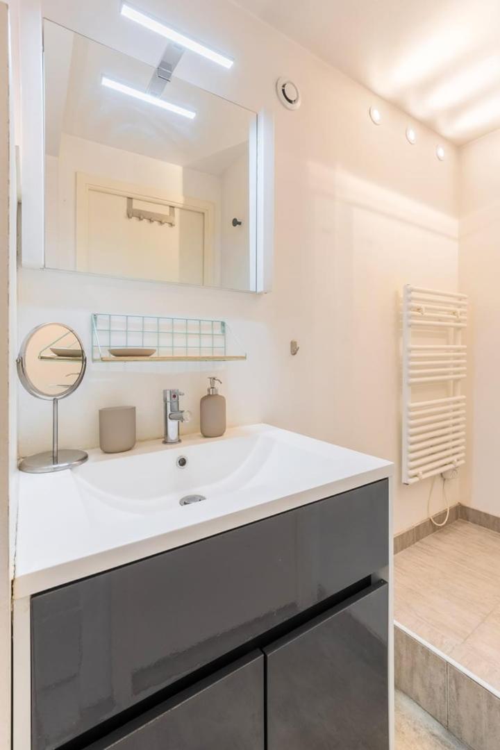Spacious Apartment W Private Parking In Old Lille Eksteriør bilde